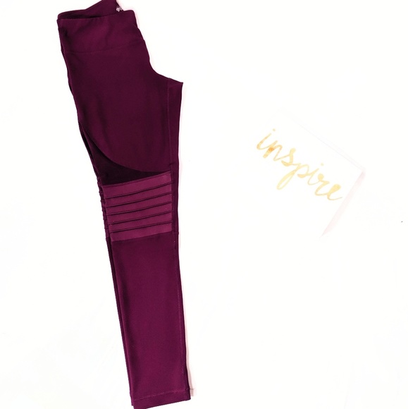 90 Degrees by Reflex Moto Leggings in Raspberry 💜 - Picture 3 of 6